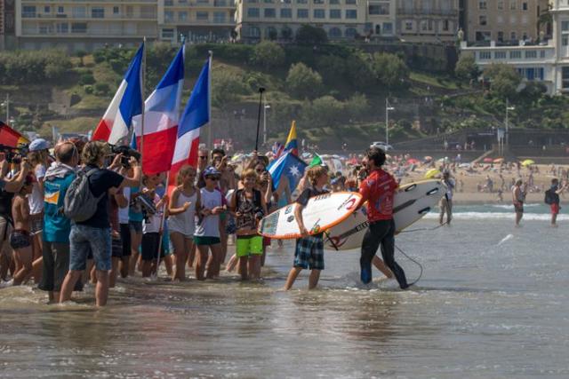 France_Surfing