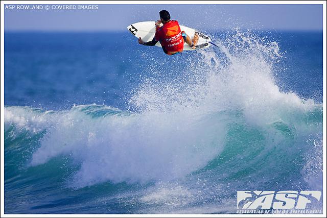 1221036097_2008car3park