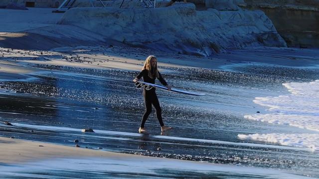 Firewire-Japan-Rob-Machado-cruising-on-his-Xtra-Cado-68-zK4q4P_YtO8-896x504-0m03s