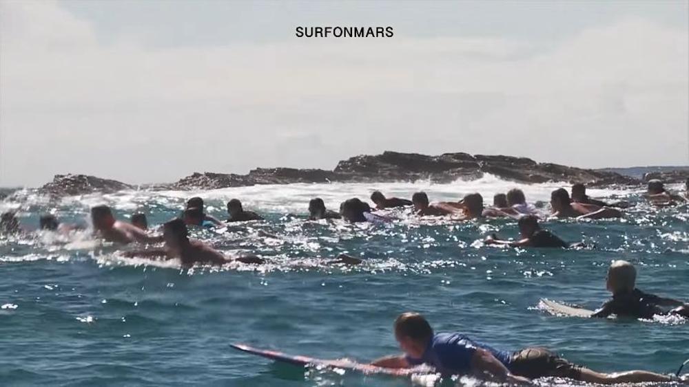 surfonmars-Surfing-A-few-Gold-Coast-Kook-Burn-Fail-Wipeout-Manoeuvres.-5m7gSub7J6E-853x480-1m36s