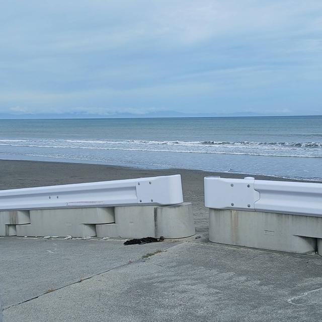 片浜左側