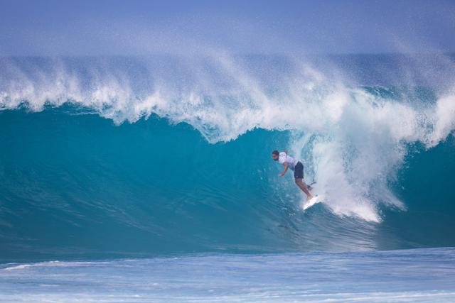 エフプラスコラム - カラム・ロブソン