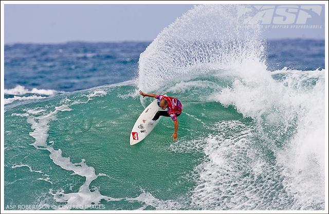 1206157855_kellyslater